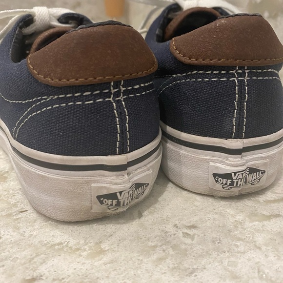 Vans Sneakers Navy Blue and Leather Pattern Size 6 - Picture 4 of 6
